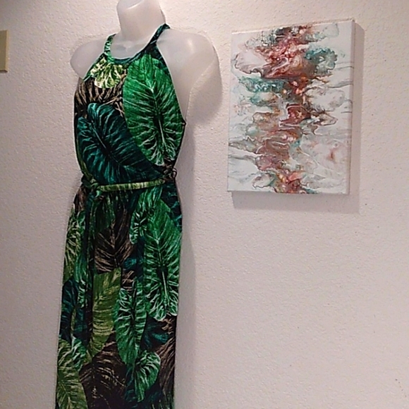 CUPIO SUPER SOFT TROPICAL LEAVES TULIP FRONT MAXI DRESS - Picture 3 of 9